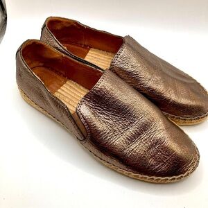 Frye Isabel Metallic Gold Slip on Espadrilles womens 6.5